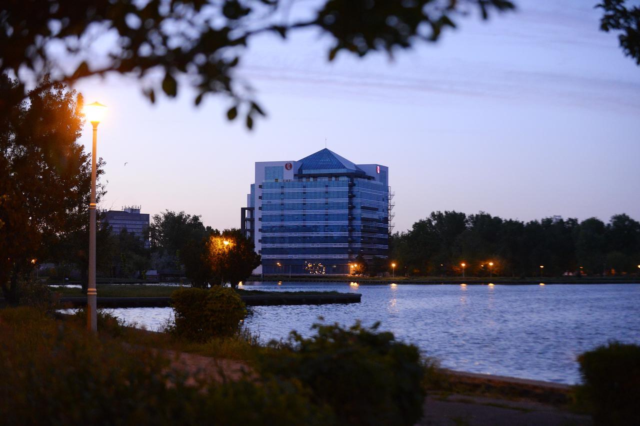 Ramada By Wyndham Constanta Hotel Mamaia Exterior photo
